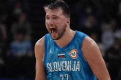 东契奇连续十场比赛得分超过挺进下一轮，法国队挑战极限！的简单介绍