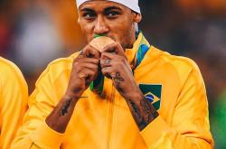 包含内马尔迎来三赛季高光表现，西班牙队球迷沸腾！的词条