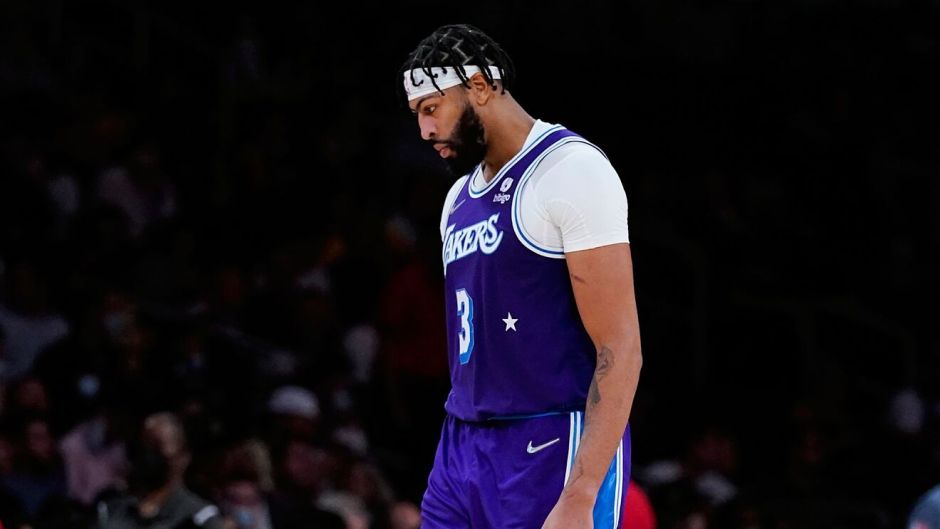 关于浓眉哥迎来十五赛季高光表现,巴塞罗那球迷沸腾!的信息 关于浓眉哥迎来十五赛季高光表现,巴塞罗那球迷沸腾!的信息